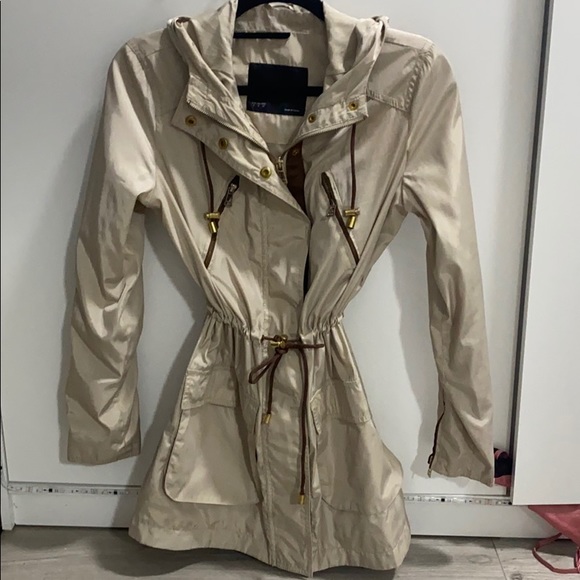 Zara Jackets & Blazers - ZARA Beautiful Rain Jacket